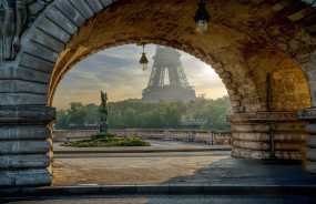 Το Παρίσι γέμισε κοριούς – Κατακλύζουν το μετρό, τα λεωφορεία, τα σινεμά, τα ξενοδοχεία