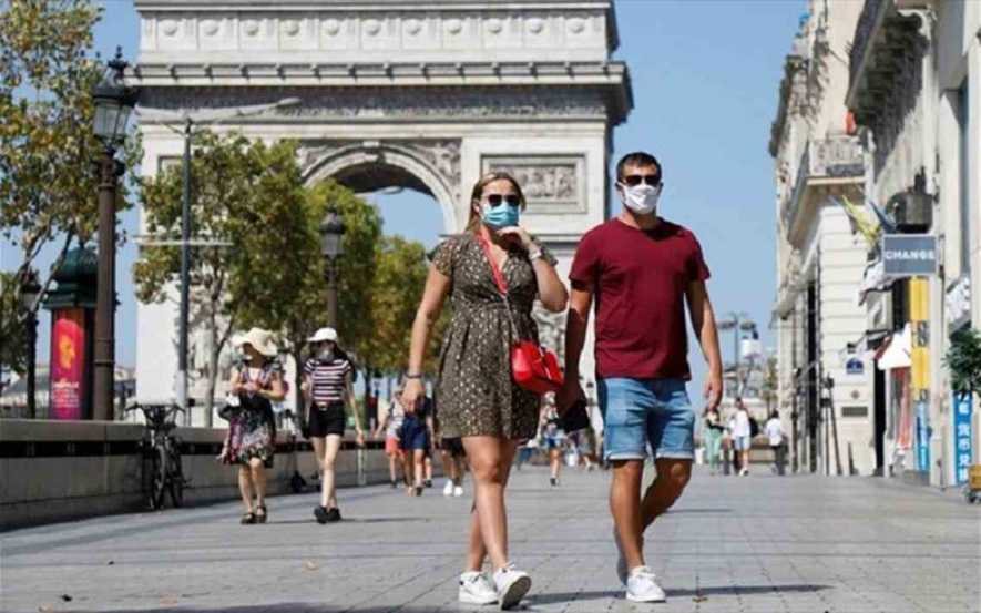 Μόνοι αισθάνονται σχεδόν 11 εκατομμύρια άνθρωποι στη Γαλλία, ακόμη και αν έχουν έντονη κοινωνική ζωή