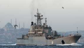 Οι ουκρανικές δυνάμεις κατέστρεψαν μεγάλο ρωσικό αποβατικό πλοίο ανοιχτά της Κριμαίας