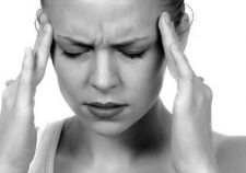 Πονοκέφαλος: Πότε μαρτυρά ανεύρυσμα, μηνιγγίτιδα ή αιμάτωμα